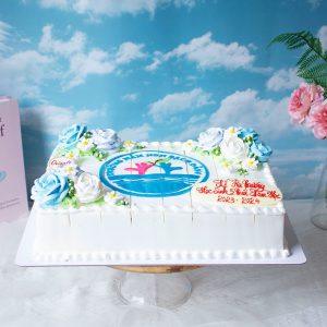 Bánh kem tươi trang trí logo